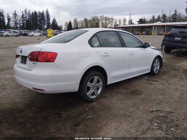 44847276 :رقم المزاد ، 3VWLL7AJ7BM123487 vin ، 2011 Volkswagen Jetta 2.0l Tdi مزاد بيع