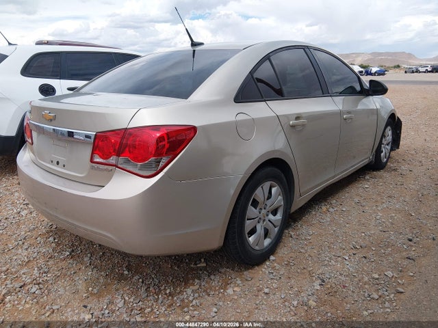 1G1PA5SH1E7345024 Chevrolet Cruze Ls Auto