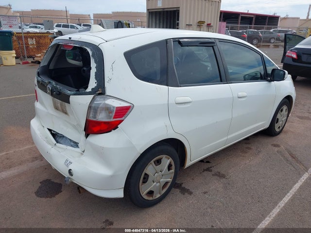 44847316 :رقم المزاد ، JHMGE8H38DC042268 vin ، 2013 Honda Fit مزاد بيع