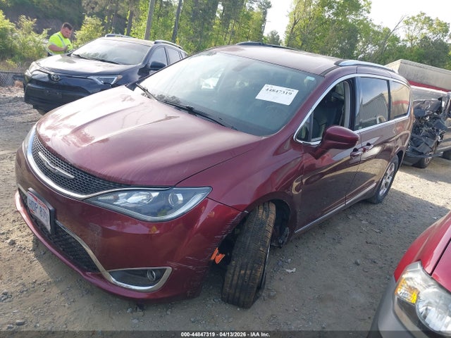 Продаж на аукціоні авто 2017 Chrysler Pacifica Touring-l Plus, vin: 2C4RC1EG2HR754643, номер лоту: 44847319