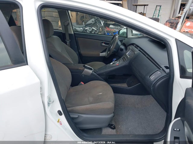 JTDKN3DU6E1761965 Toyota Prius