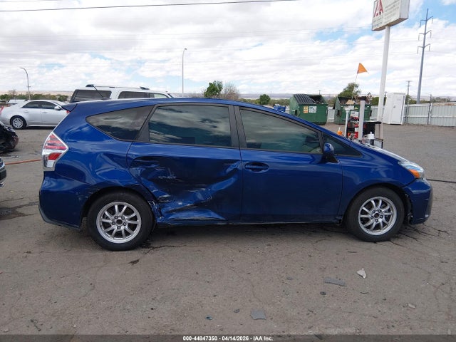 Toyota Prius V Four 2017 JTDZN3EU0HJ060761 Image 13