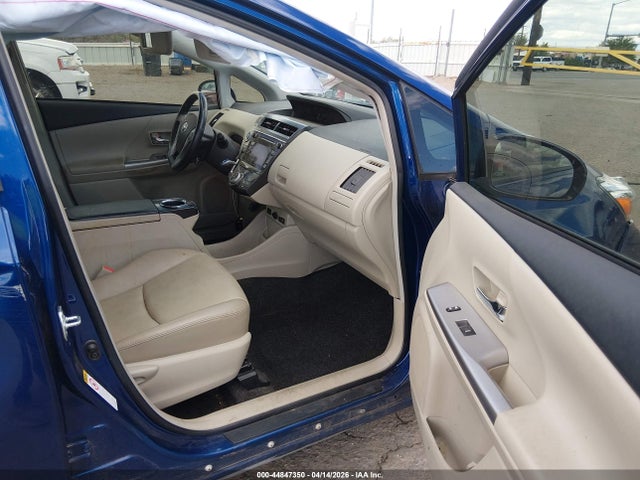Toyota Prius V Four 2017 JTDZN3EU0HJ060761 Image 5
