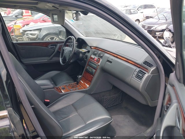 2002 Mercedes-benz E 320 Special Edition მანქანა იყიდება აუქციონზე, vin: WDBJF65JX2B420328, აუქციონის ნომერი: 44847367