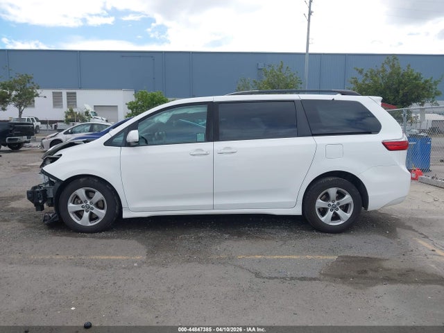 Toyota SIENNA LE 2020 5TDKZ3DC5LS047966 Image 15