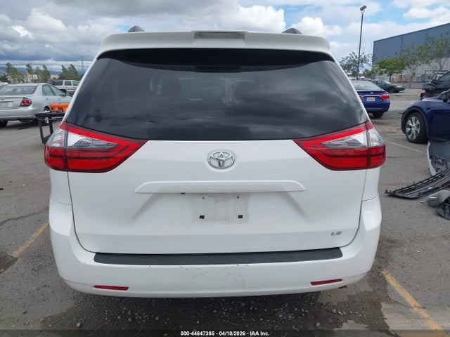 Toyota SIENNA LE 2020 5TDKZ3DC5LS047966 Image 17