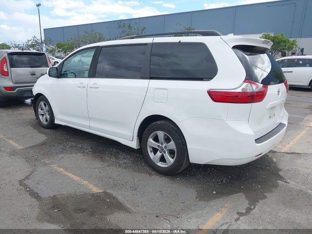 Toyota SIENNA LE 2020 5TDKZ3DC5LS047966 Image 3