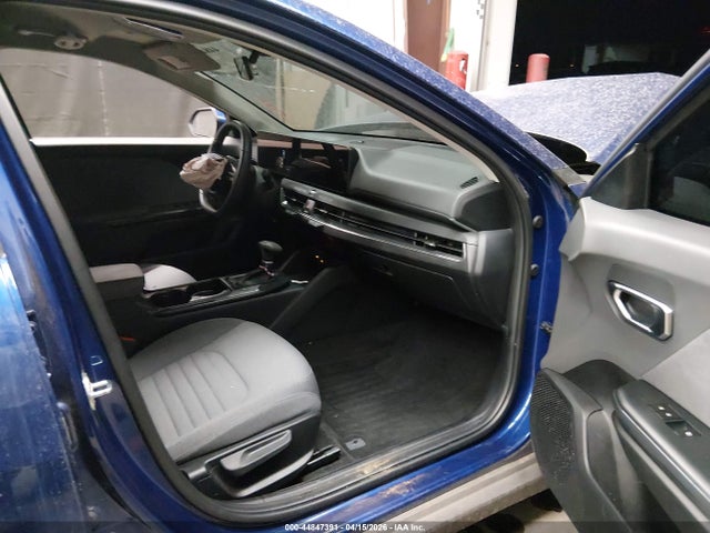2025 Kia K4 Ex მანქანა იყიდება აუქციონზე, vin: 3KPFU4DEXSE021623, აუქციონის ნომერი: 44847391