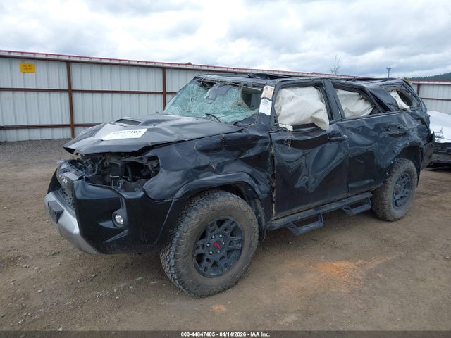 2022 Toyota 4runner Trd Off Road Premium მანქანა იყიდება აუქციონზე, vin: JTERU5JR6N5972648, აუქციონის ნომერი: 44847405