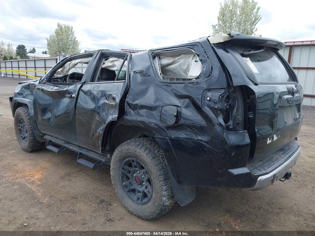 2022 Toyota 4runner Trd Off Road Premium მანქანა იყიდება აუქციონზე, vin: JTERU5JR6N5972648, აუქციონის ნომერი: 44847405
