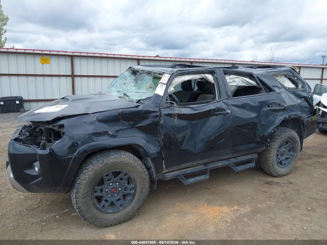 2022 Toyota 4runner Trd Off Road Premium მანქანა იყიდება აუქციონზე, vin: JTERU5JR6N5972648, აუქციონის ნომერი: 44847405