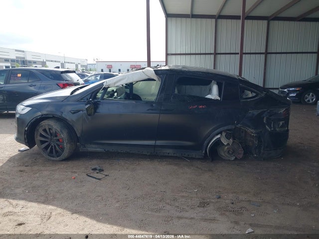 2023 Tesla Model X Plaid Tri Motor All-wheel Drive მანქანა იყიდება აუქციონზე, vin: 7SAXCBE61PF404194, აუქციონის ნომერი: 44847419