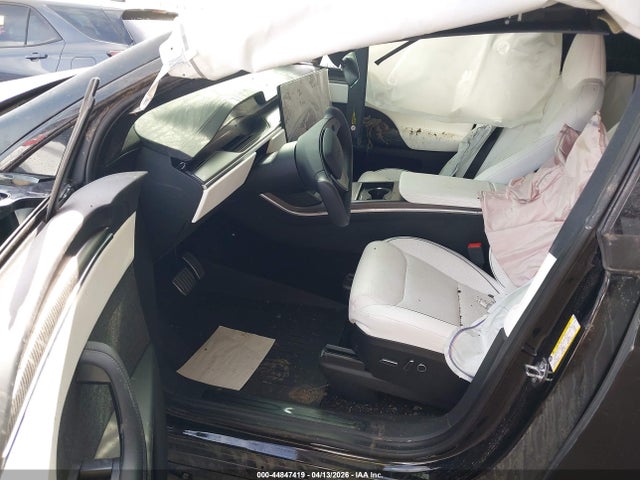 44847419 :رقم المزاد ، 7SAXCBE61PF404194 vin ، 2023 Tesla Model X Plaid Tri Motor All-wheel Drive مزاد بيع