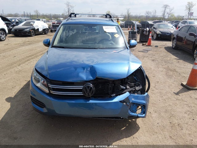 44847535 :رقم المزاد ، WVGAV7AX3HK010169 vin ، 2017 Volkswagen Tiguan 2.0t/2.0t S مزاد بيع