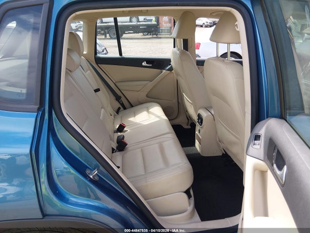 44847535 :رقم المزاد ، WVGAV7AX3HK010169 vin ، 2017 Volkswagen Tiguan 2.0t/2.0t S مزاد بيع