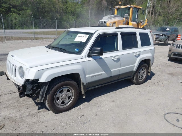 44847570 :رقم المزاد ، 1C4NJRBB6ED771701 vin ، 2014 Jeep Patriot Sport مزاد بيع