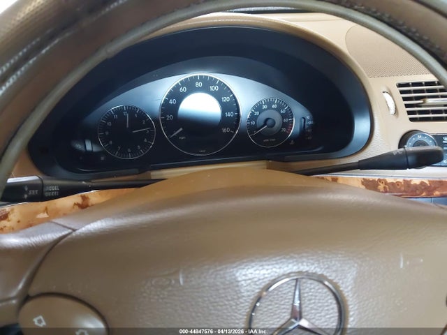 44847576 :رقم المزاد ، WDBUF90X57X211972 vin ، 2007 Mercedes-benz E 550 4matic مزاد بيع