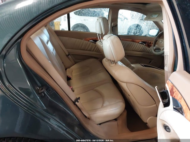 44847576 :رقم المزاد ، WDBUF90X57X211972 vin ، 2007 Mercedes-benz E 550 4matic مزاد بيع