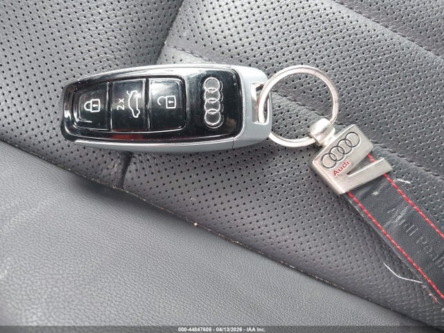 Продажа на аукционе авто 2025 Audi A6 Allroad Premium Plus 55 Tfsi Quattro S Tronic, vin: WAU72BF2XSN008008, номер лота: 44847608