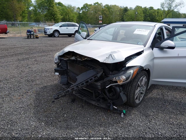 2017 Hyundai Elantra Limited მანქანა იყიდება აუქციონზე, vin: 5NPD84LF0HH038893, აუქციონის ნომერი: 44847617