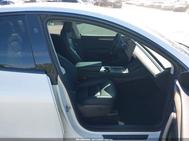 Aukcja sprzedaży 2024 Tesla Model Y Long Range Single Motor Rear-wheel Drive/rwd, vin: 7SAYGDED1RF166854, numer aukcji: 44847630