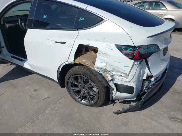 Aukcja sprzedaży 2024 Tesla Model Y Long Range Single Motor Rear-wheel Drive/rwd, vin: 7SAYGDED1RF166854, numer aukcji: 44847630