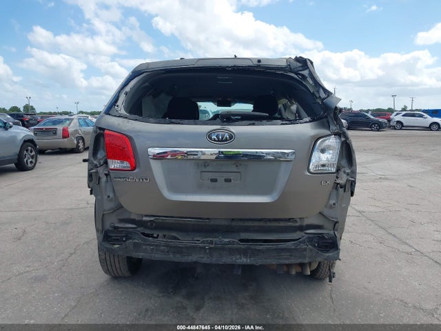Продаж на аукціоні авто 2011 Kia Sorento Ex, vin: 5XYKU3A18BG114329, номер лоту: 44847645