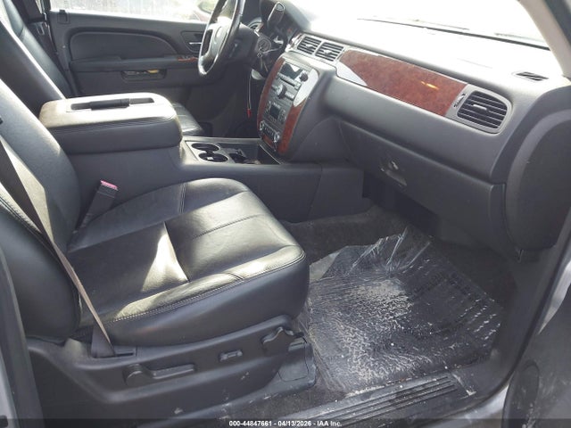 2013 CHEVROLET TAHOE 1GNSCBE02DR295647 Photo 4