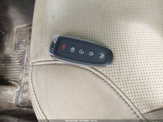 44847689 :رقم المزاد ، 1FAHP2J83JG108660 vin ، 2018 Ford Taurus Limited مزاد بيع
