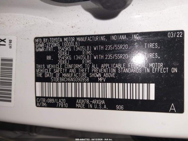 44847753 :رقم المزاد ، 5TDEBRCH6NS090958 vin ، 2022 Toyota Highlander Hybrid Platinum مزاد بيع