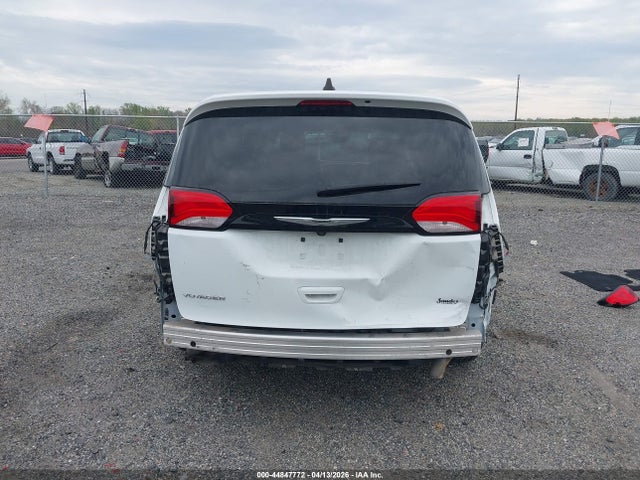 2023 Chrysler Voyager Lx მანქანა იყიდება აუქციონზე, vin: 2C4RC1CG3PR524692, აუქციონის ნომერი: 44847772