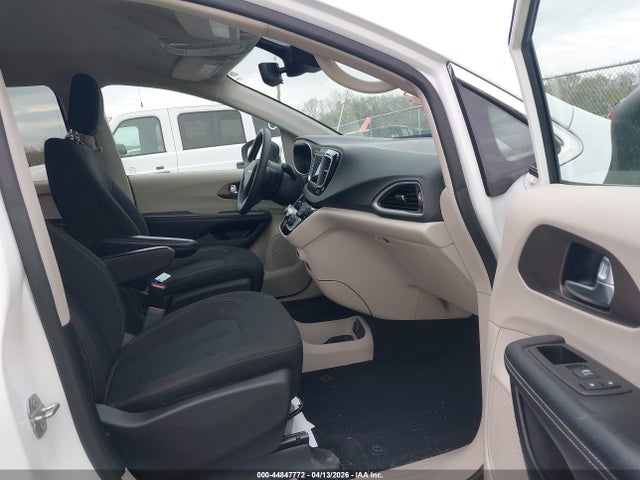 2023 Chrysler Voyager Lx მანქანა იყიდება აუქციონზე, vin: 2C4RC1CG3PR524692, აუქციონის ნომერი: 44847772