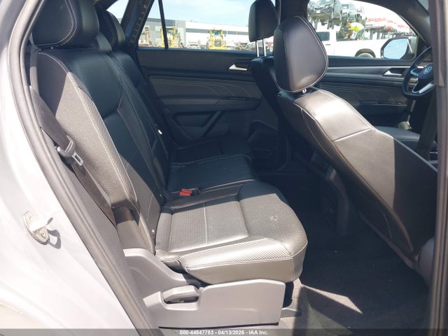 Продаж на аукціоні авто 2022 Volkswagen Atlas Cross Sport 2.0t Se W/technology, vin: 1V2KC2CA1NC216430, номер лоту: 44847783