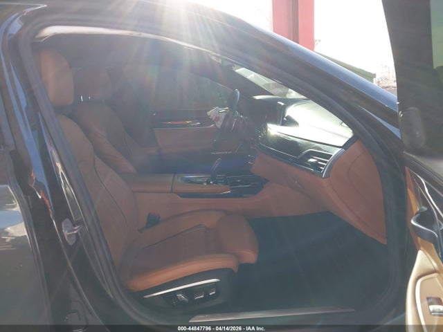 Продажа на аукционе авто 2017 Bmw Alpina B7 Xdrive, vin: WBA7F2C51HG421290, номер лота: 44847796