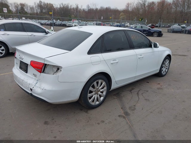 44847831 :رقم المزاد ، WAUBFAFL7DN008388 vin ، 2013 Audi A4 2.0t Premium مزاد بيع
