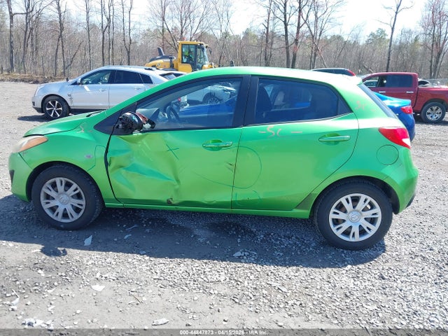 44847873 :رقم المزاد ، JM1DE1HZ8B0120207 vin ، 2011 Mazda Mazda2 Sport مزاد بيع