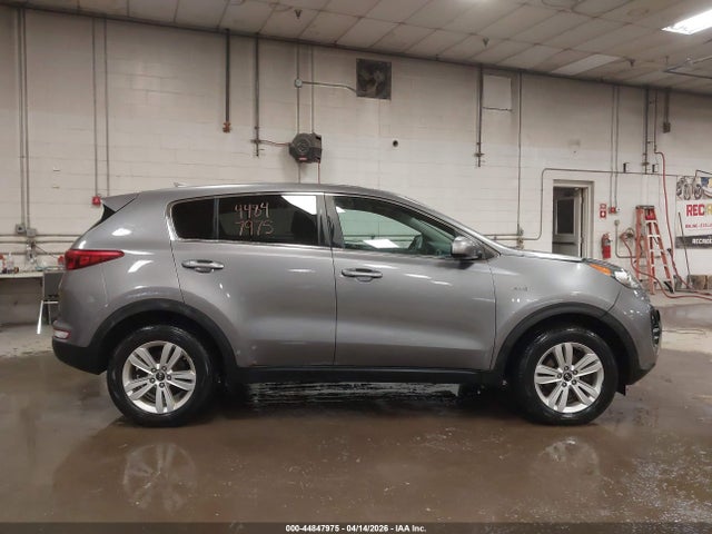 2017 Kia Sportage Lx მანქანა იყიდება აუქციონზე, vin: KNDPMCAC9H7261921, აუქციონის ნომერი: 44847975