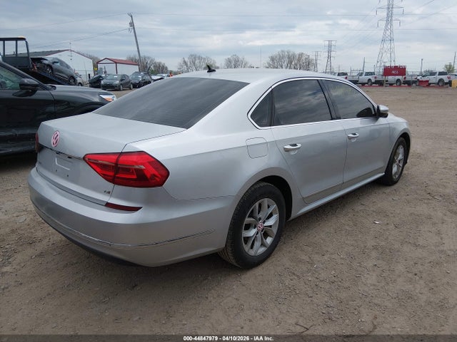 Aukcja sprzedaży 2016 Volkswagen Passat 1.8t S, vin: 1VWAT7A37GC019986, numer aukcji: 44847979
