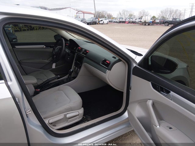 Aukcja sprzedaży 2016 Volkswagen Passat 1.8t S, vin: 1VWAT7A37GC019986, numer aukcji: 44847979