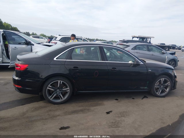 Продаж на аукціоні авто 2017 Audi A4 2.0t Premium, vin: WAULNAF48HN042118, номер лоту: 44848000