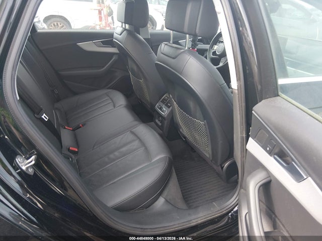 Продаж на аукціоні авто 2017 Audi A4 2.0t Premium, vin: WAULNAF48HN042118, номер лоту: 44848000