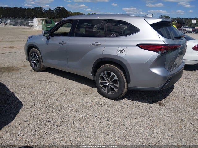 44848002 :رقم المزاد ، 5TDGZRAH3MS533430 vin ، 2021 Toyota Highlander Xle مزاد بيع