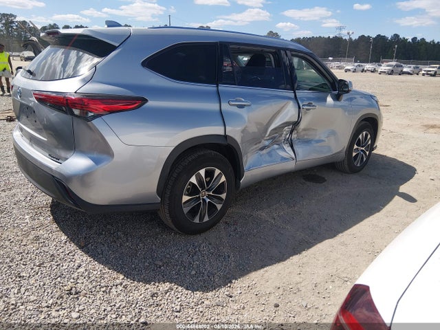 44848002 :رقم المزاد ، 5TDGZRAH3MS533430 vin ، 2021 Toyota Highlander Xle مزاد بيع