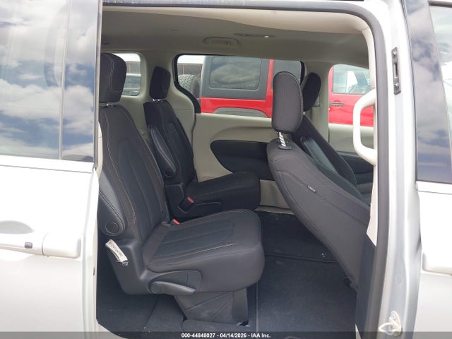44848027 :رقم المزاد ، 2C4RC1CG8PR606157 vin ، 2023 Chrysler Voyager Lx مزاد بيع
