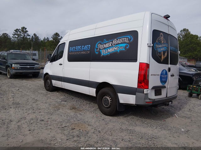 44848034 :رقم المزاد ، W1Y4DBHY9NT082565 vin ، 2022 Mercedes-benz Sprinter 2500 Standard Roof I4 Diesel مزاد بيع
