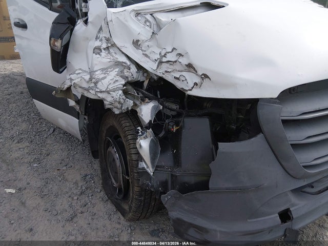 44848034 :رقم المزاد ، W1Y4DBHY9NT082565 vin ، 2022 Mercedes-benz Sprinter 2500 Standard Roof I4 Diesel مزاد بيع