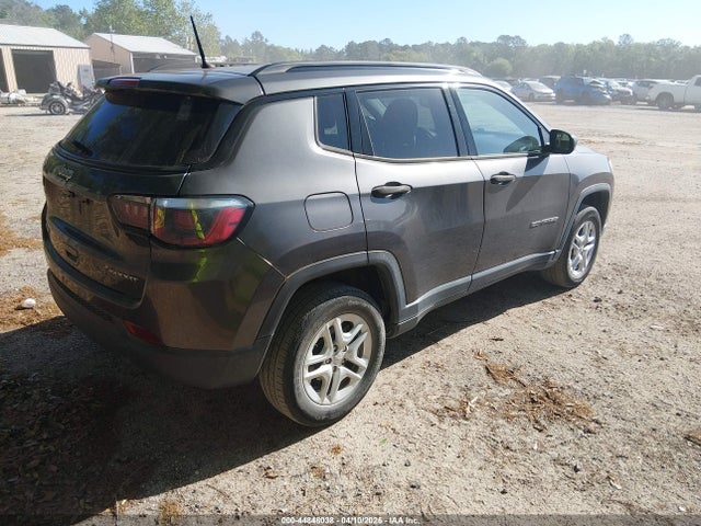 2018 JEEP COMPASS 3C4NJDAB7JT359635 Photo 3