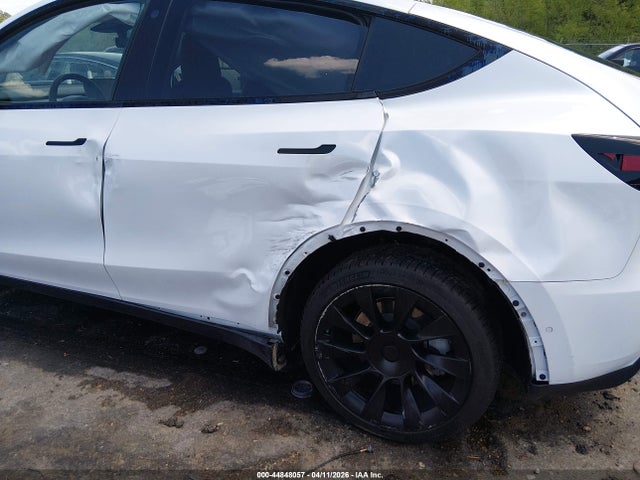 Aukcja sprzedaży 2022 Tesla Model Y Long Range Dual Motor All-wheel Drive, vin: 7SAYGDEE8NA013582, numer aukcji: 44848057
