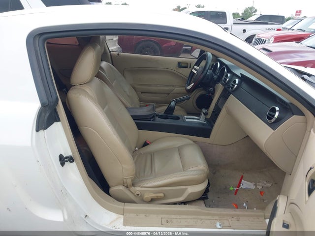 2006 Ford Mustang V6 მანქანა იყიდება აუქციონზე, vin: 1ZVFT80N365152486, აუქციონის ნომერი: 44848076