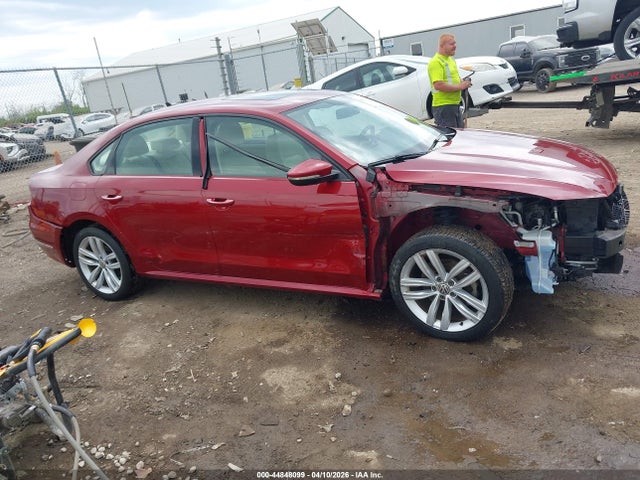 44848099 :رقم المزاد ، 1VWLA7A33KC007762 vin ، 2019 Volkswagen Passat 2.0t Wolfsburg Edition مزاد بيع